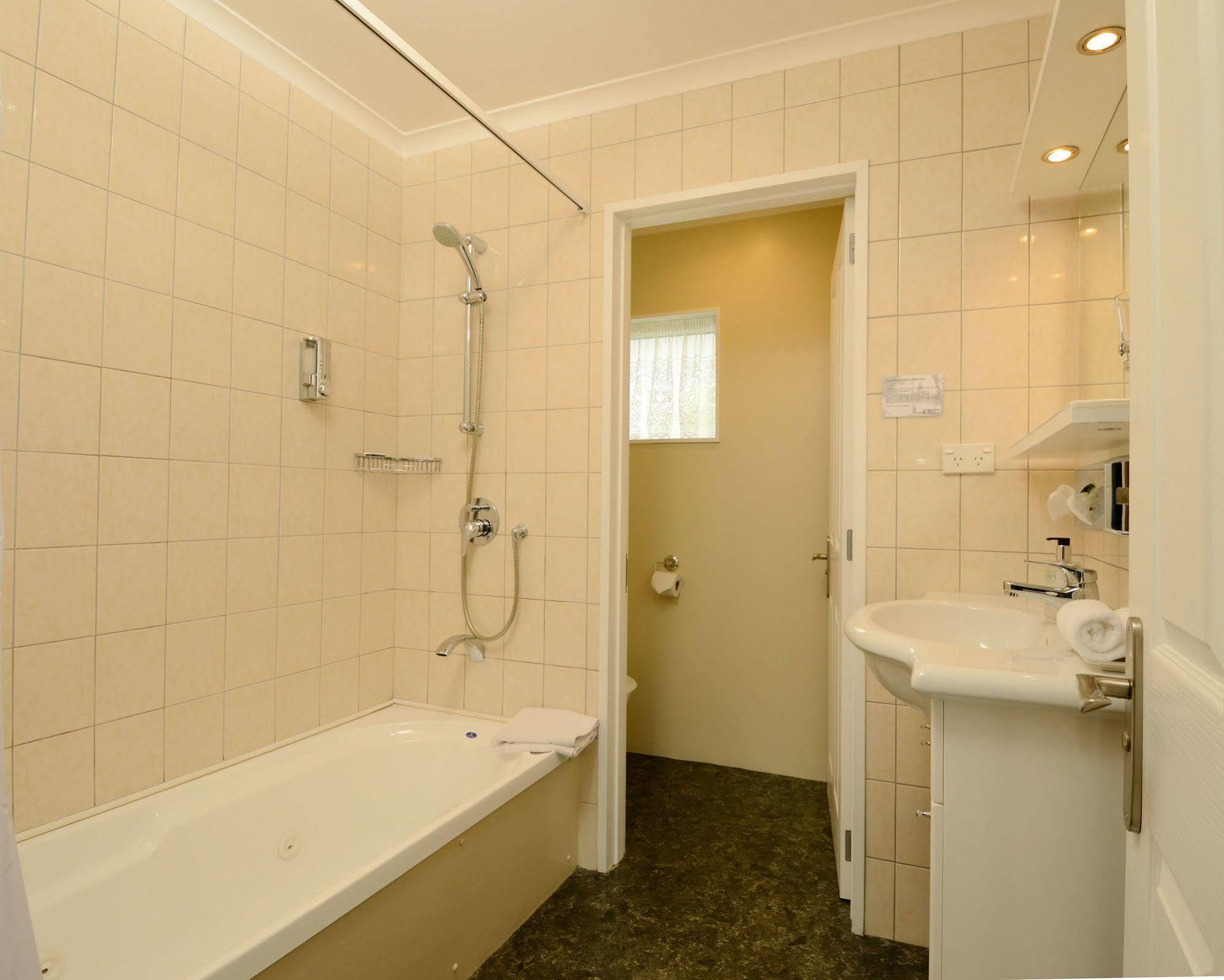 Tower Lodge Motel Invercargill Ngoại thất bức ảnh