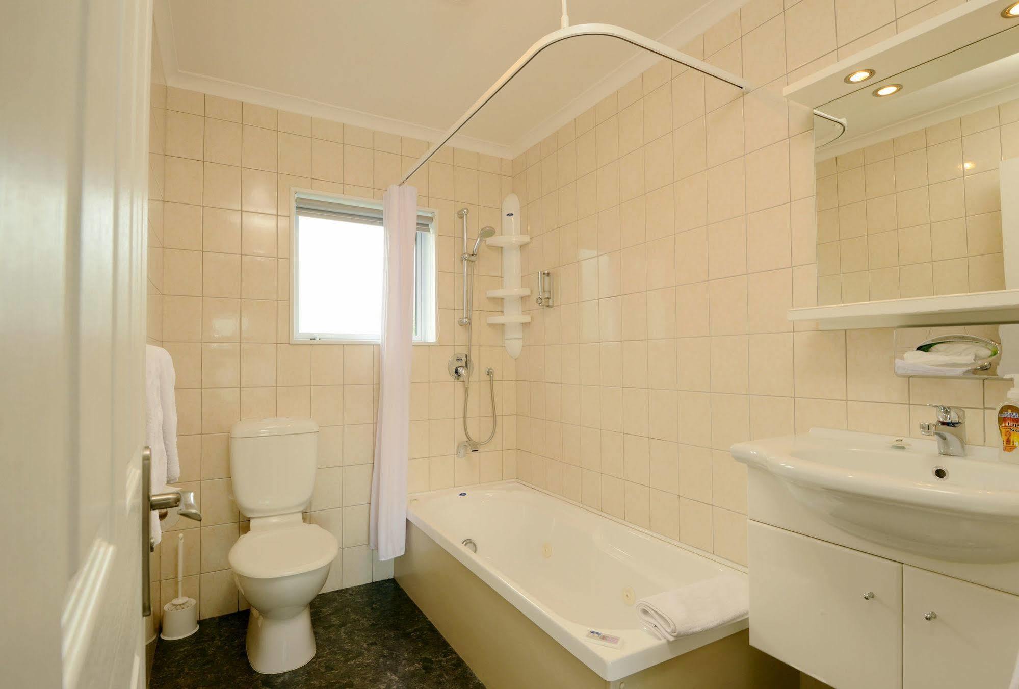 Tower Lodge Motel Invercargill Ngoại thất bức ảnh
